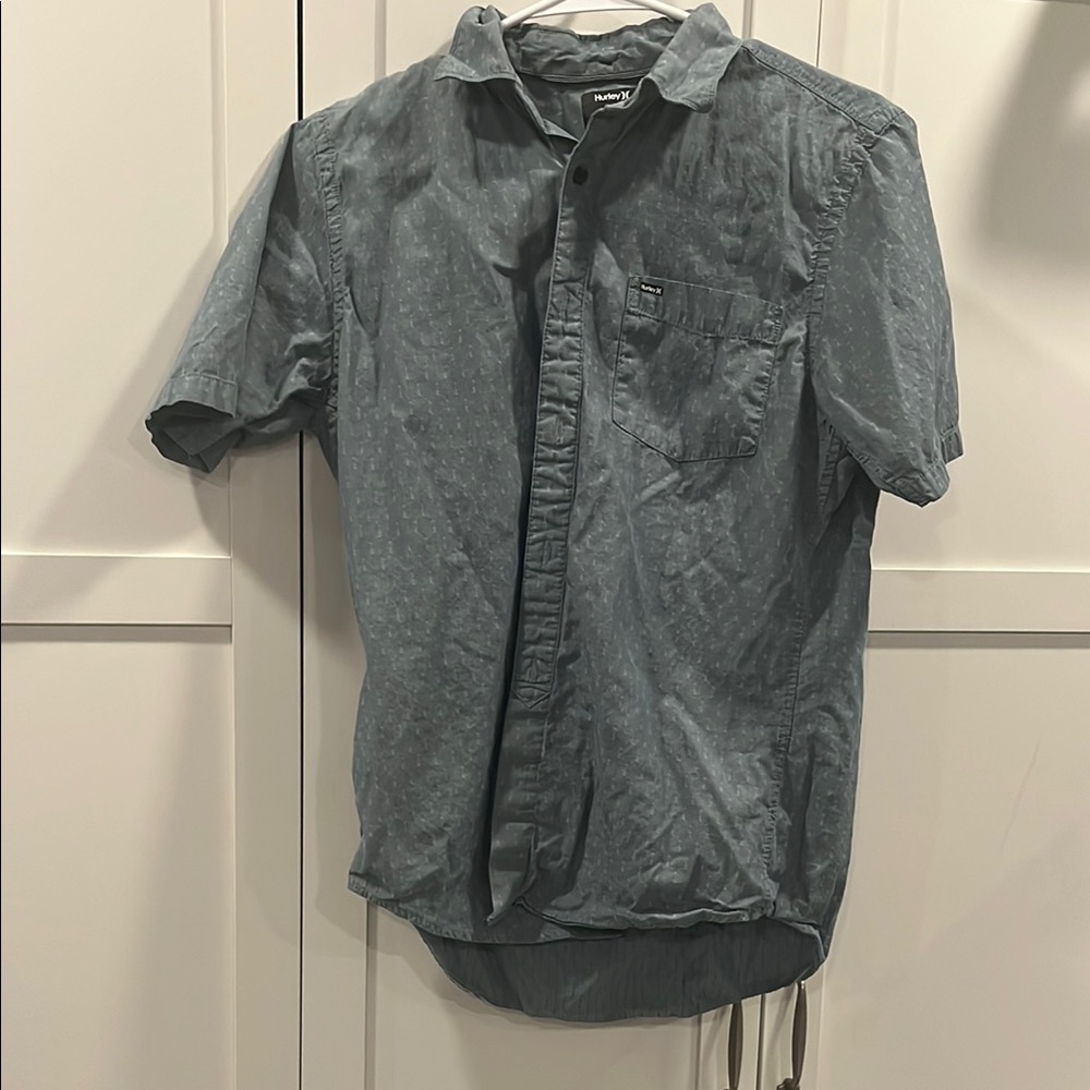 Hurly Men's Blue Short Sleeve Shirt